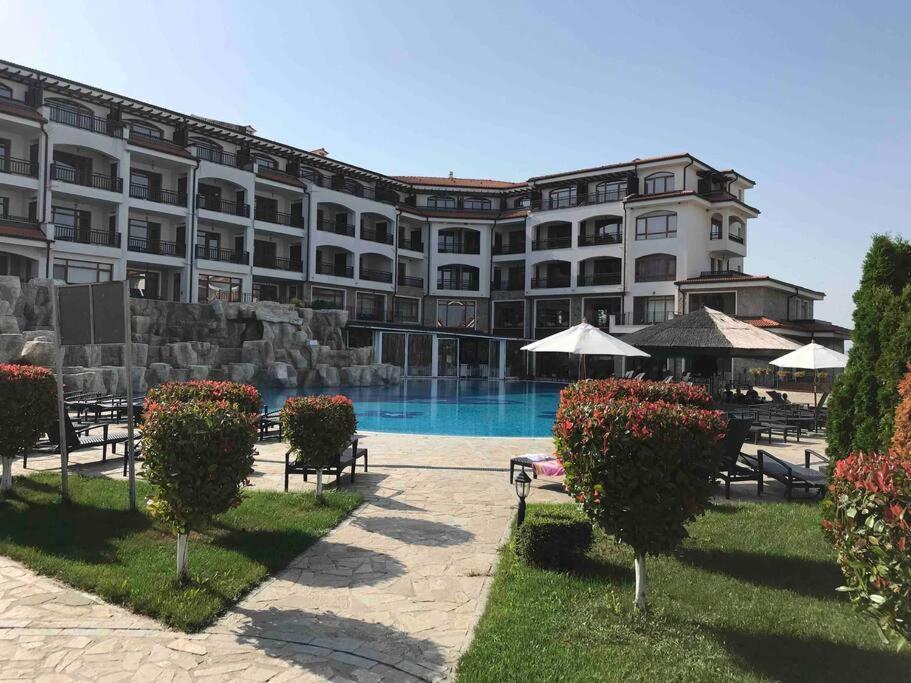 Lovely Apartment In Peaceful Family Spa Resort Near To Nesebar Kableshkovo  Bagian luar foto