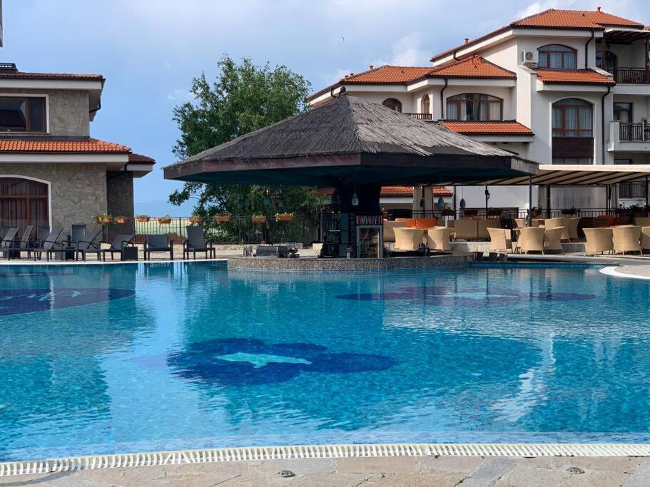 Lovely Apartment In Peaceful Family Spa Resort Near To Nesebar Kableshkovo  Bagian luar foto